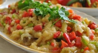 Közlenmiş Patlıcan ve Biber Salatası