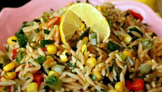 Arpa Şehriye Salatası