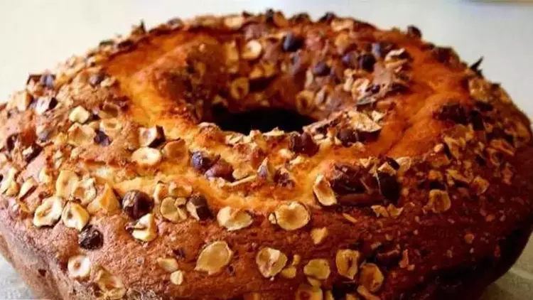 Üzümlü Cevizli Kek